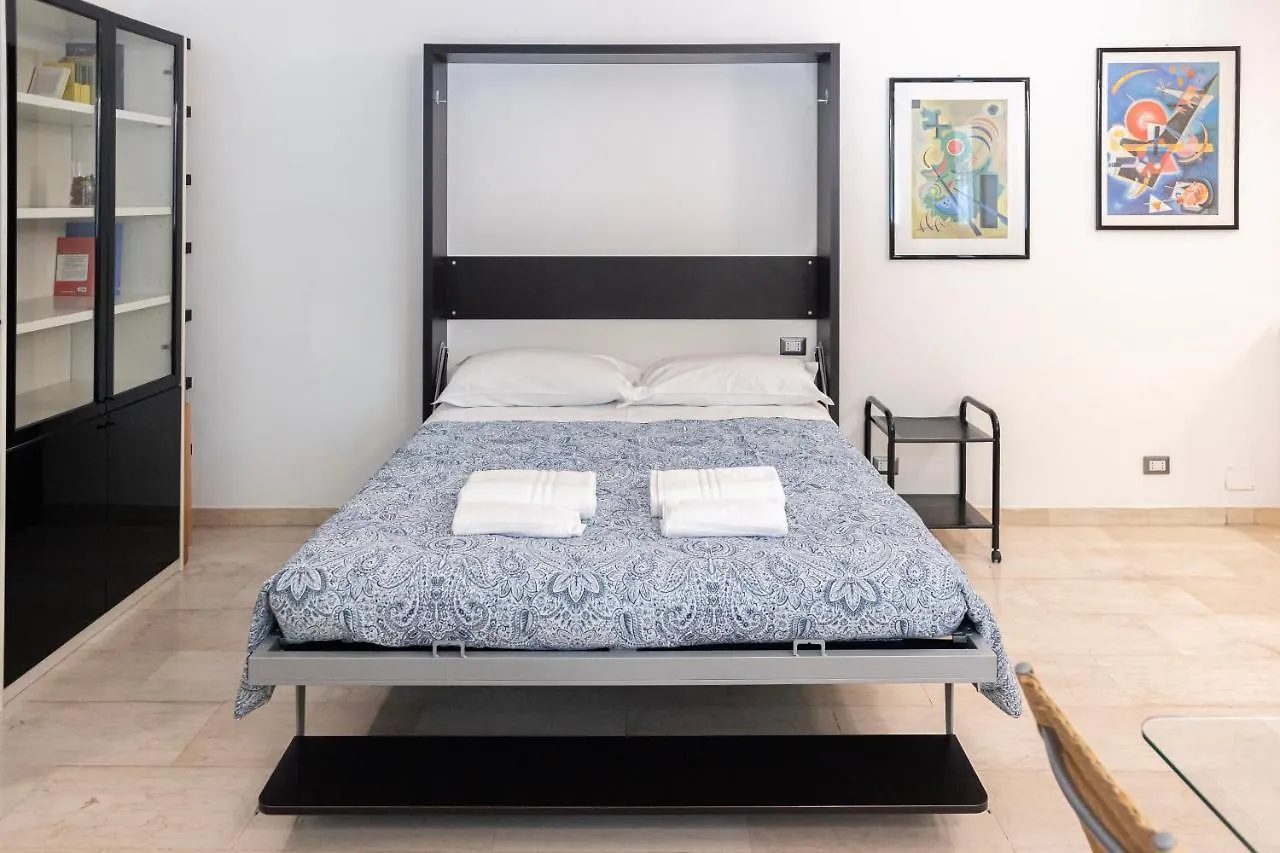 Апартаменты Accogliente Loft In Zona Monumentale/Cenisio Милан 0*,  Италия