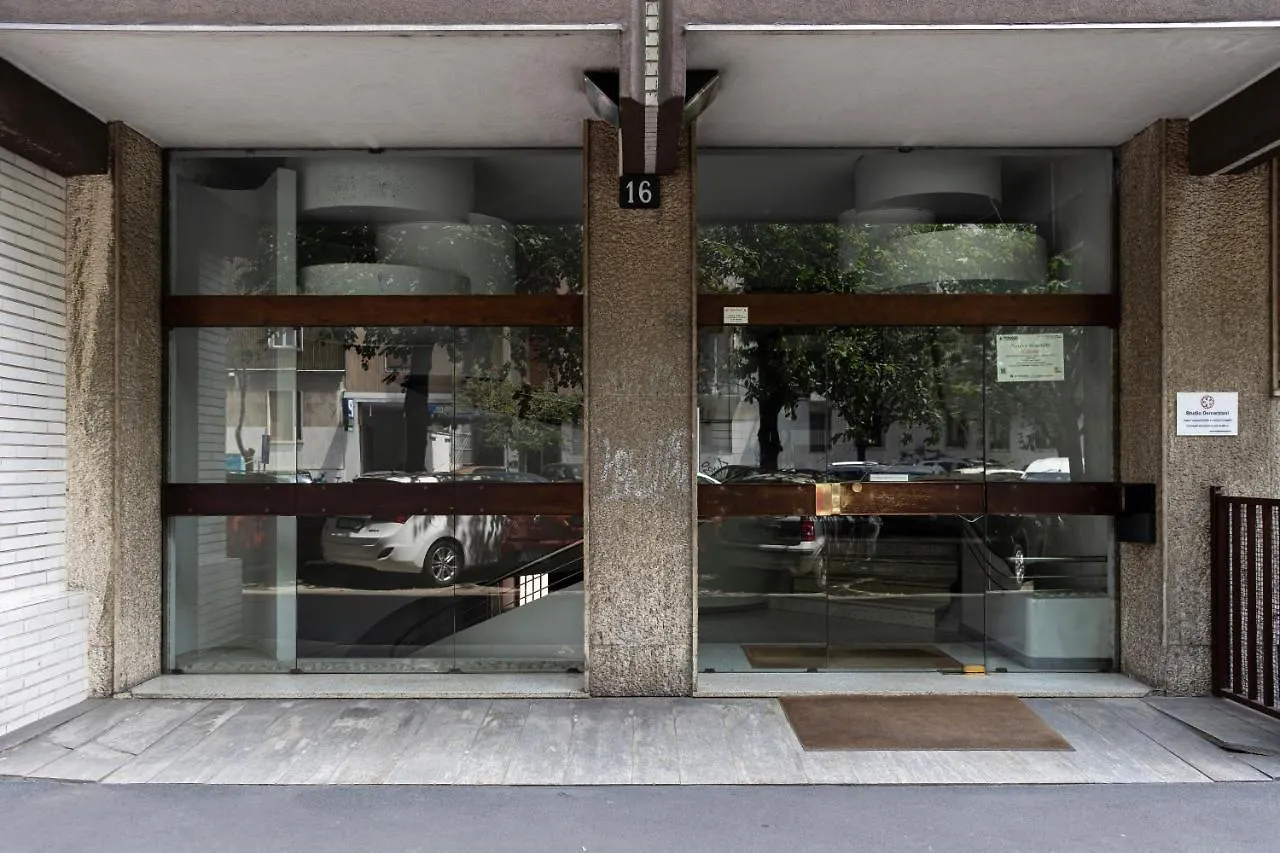 Апартаменты Accogliente Loft In Zona Monumentale/Cenisio Милан