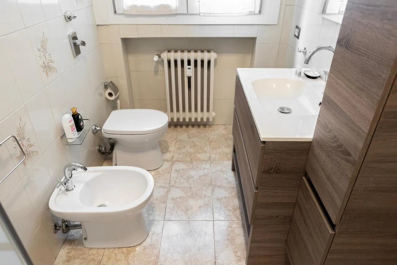 Апартаменты Accogliente Loft In Zona Monumentale/Cenisio Милан